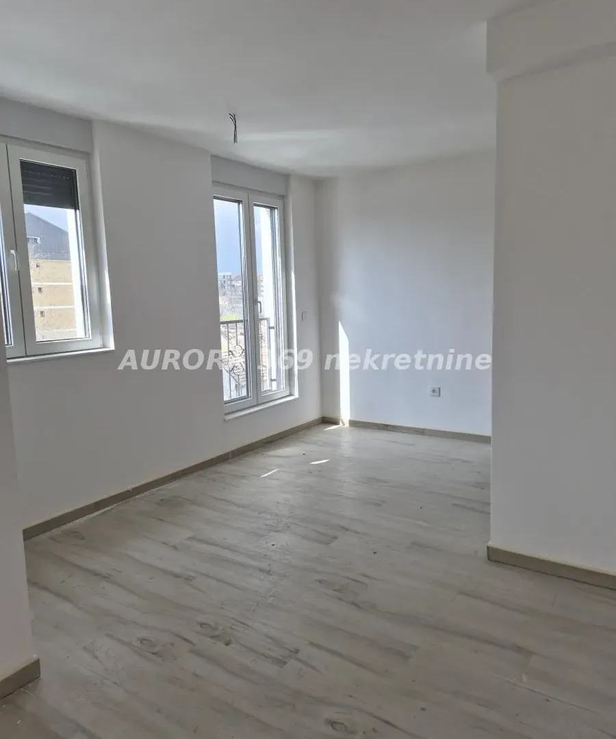 Prodaja, dvosoban stan, 52m², Ruma, Srbija