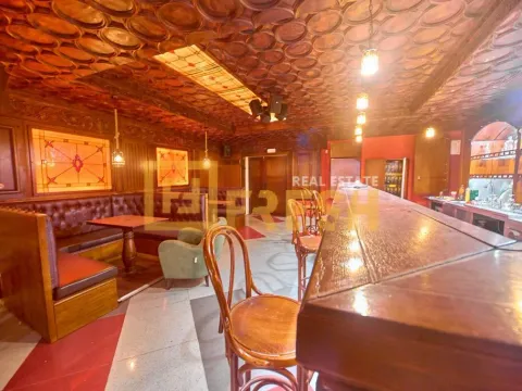 Prodaja, poslovni prostor, 1343m², Centar, Podgorica - image 27