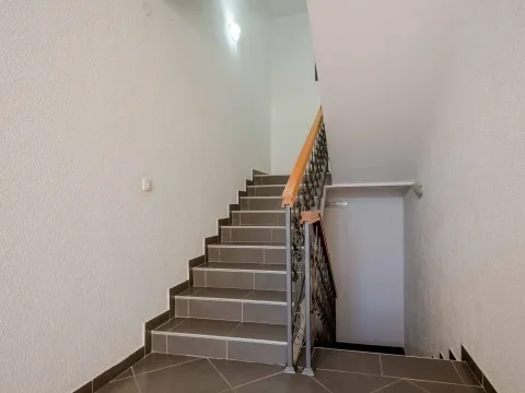 Prodaja, kuća, 251m², Katun Reževići, Budva - image 24