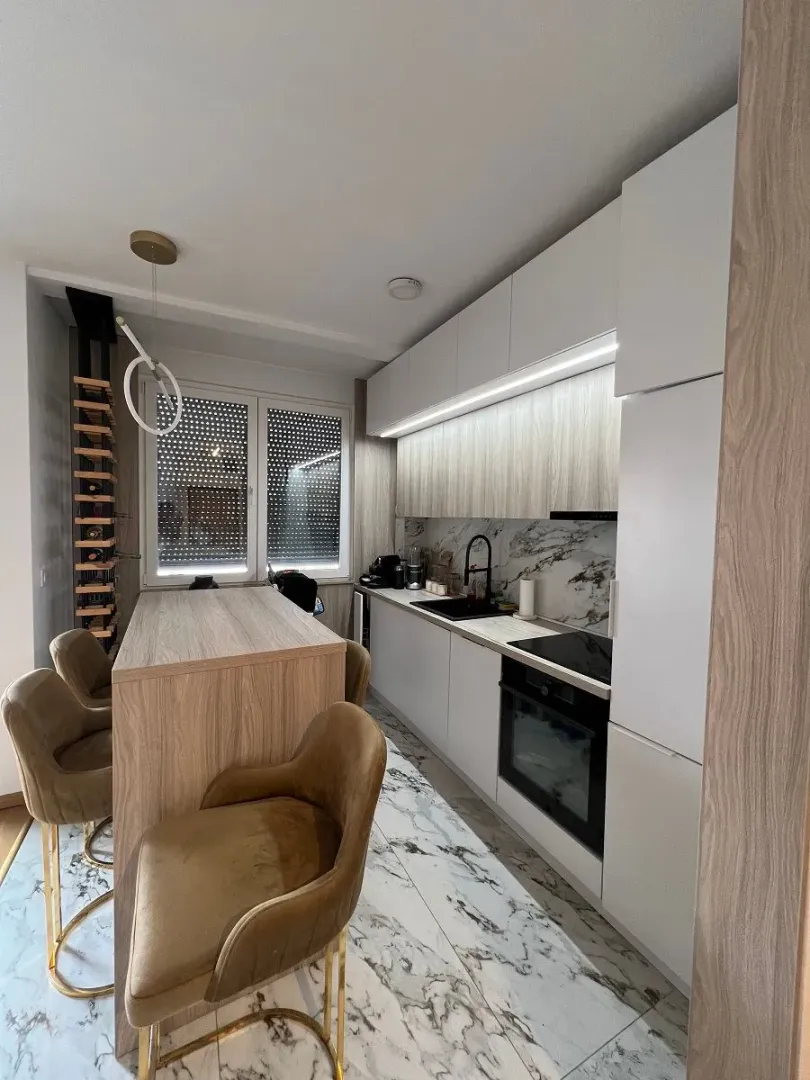 Izdavanje, trosoban stan, 57m², Lekino Brdo, Voždovac Sve Podlokacije