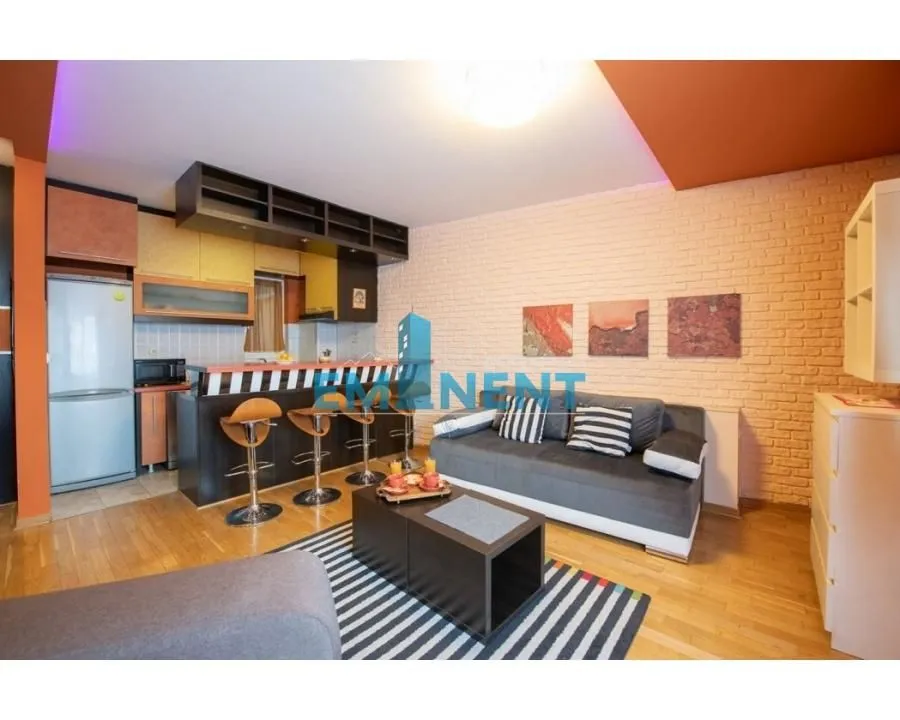 Izdavanje, dvosoban stan, 51m², Južni Bulevar, Vračar Sve Podlokacije