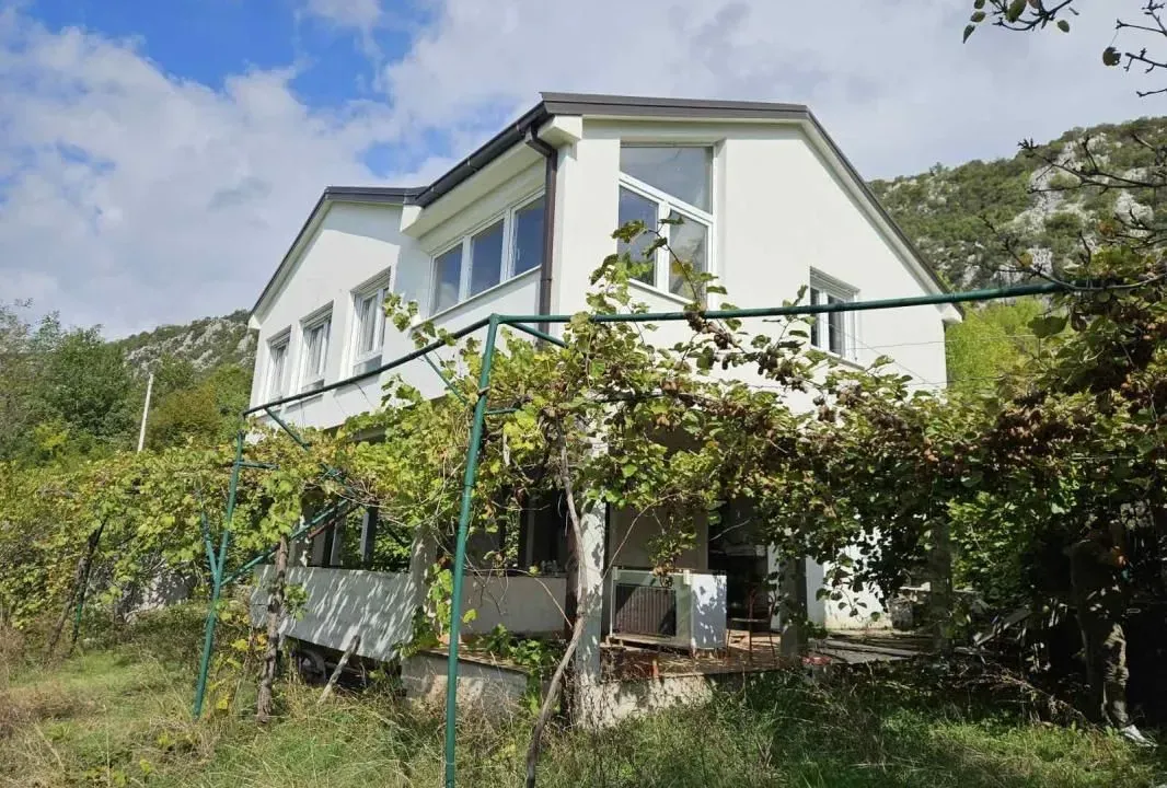 Sale, house, 180m², Danilovgrad, Crna Gora