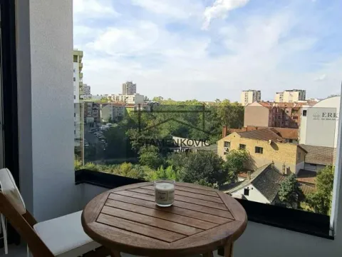 Izdavanje, jednosoban stan, 41m², Socijalno, Novi Sad Sve Podlokacije - image 10