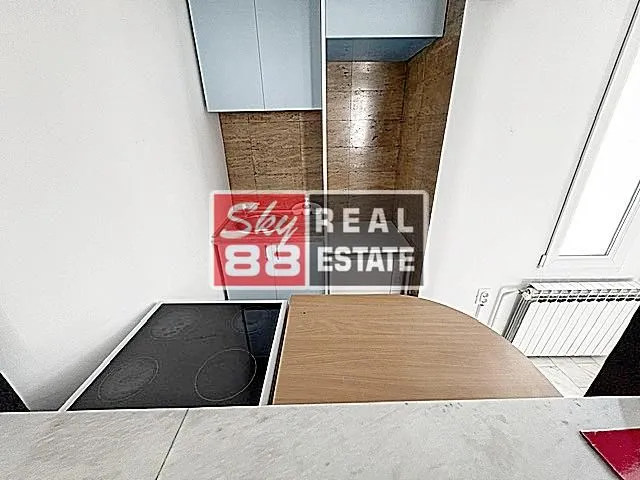 Rent, three bedroom apartment, 130m², Neimar, Vračar Sve Podlokacije