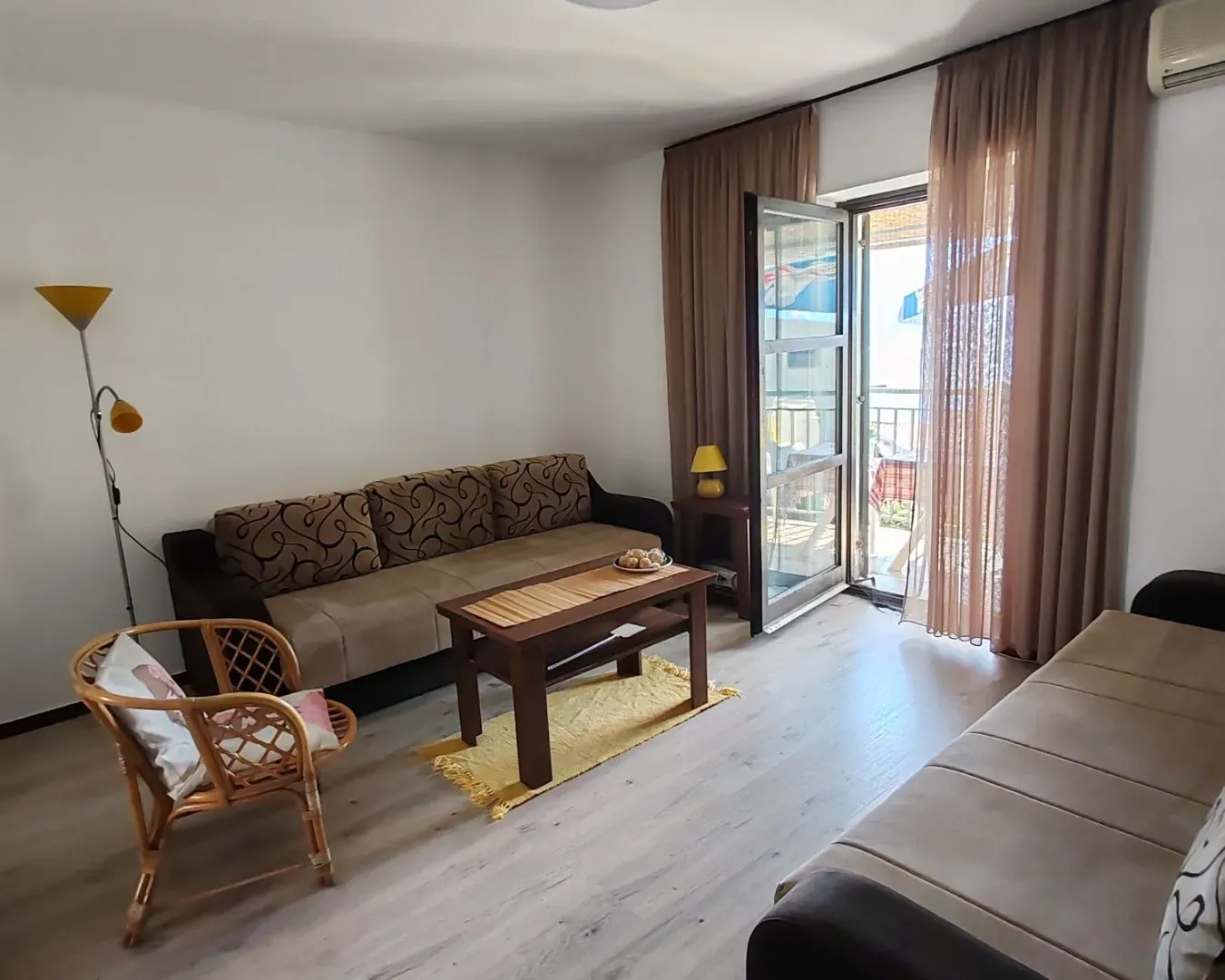 Prodaja, dvosoban stan, 40m², Stoliv, Kotor