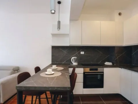 Stan-na-dan, dvosoban stan, 60m², Bečići, Budva - image 3