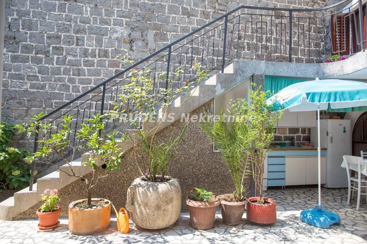 Sale, house, 210m², Bečići, Budva