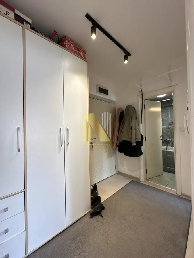 Prodaja, dvosoban stan, 40m², Nova Detelinara, Novi Sad Sve Podlokacije