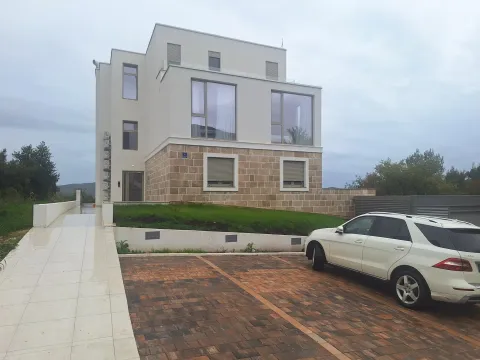 Prodaja, jednosoban stan, 60m², Mrčevac, Tivat - image 11