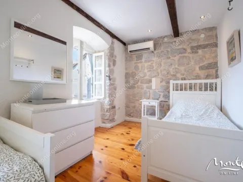 Prodaja, kuća, 95m², Perast, Kotor - image 13