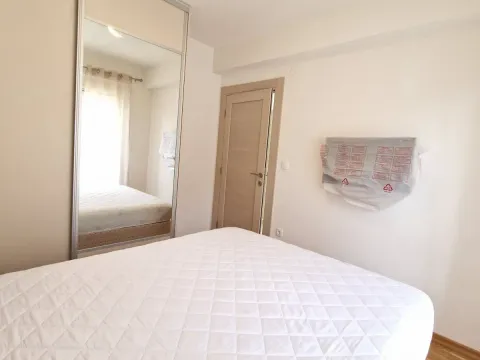 Rent, one bedroom apartment, 47m², Budva, Crna Gora - image 14