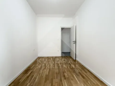 Izdavanje, dvosoban stan, 66m², Stari Aerodrom, Podgorica - image 7