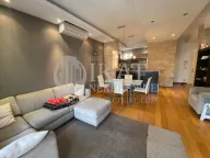 Izdavanje, trosoban stan, 95m², Savski Venac, Beograd - image 1