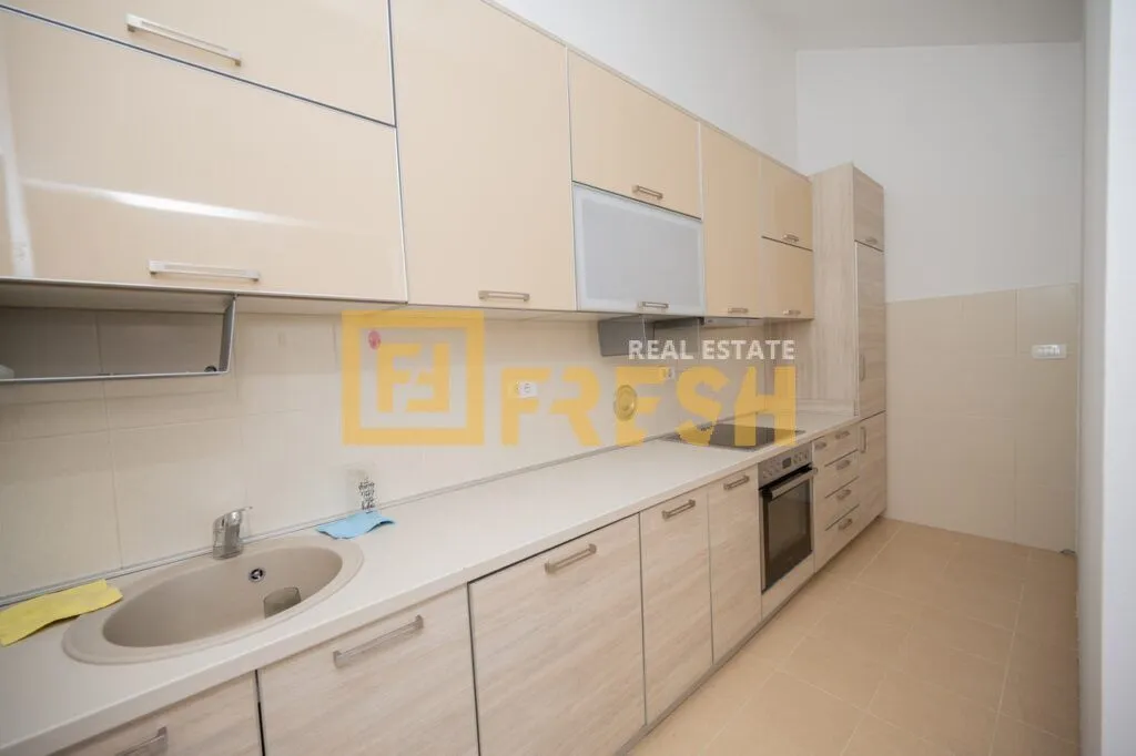 Rent, three bedroom apartment, 100m², Tološi, Podgorica