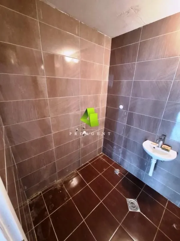 Sale, office space, 46m², Palilula, Niš