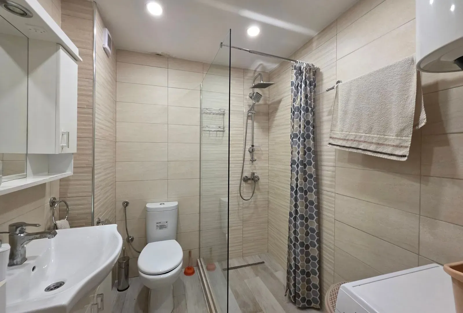 Rent, one bedroom apartment, 73m², Blok 6, Podgorica