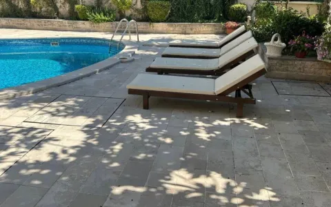 Izdavanje, trosoban stan, 170m², Dobrota, Kotor - image 10