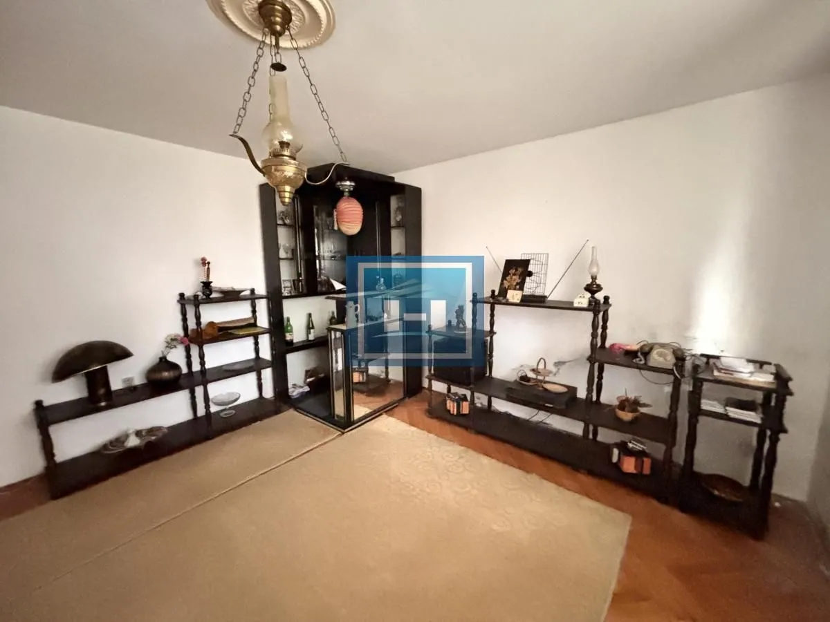 Prodaja, kuća, 300m², Budžino brdo, Jagodina