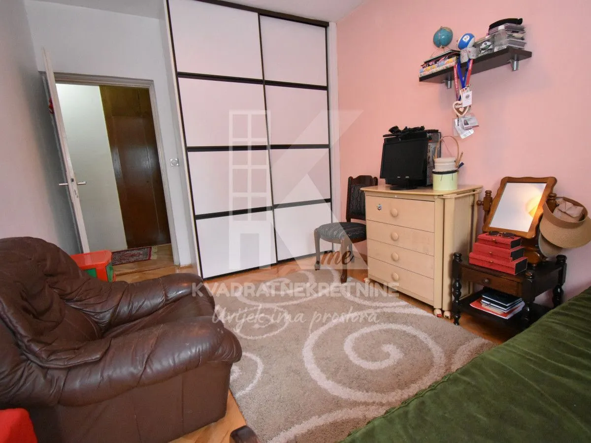 Prodaja, četvorosoban stan, 120m², Blok 7, Podgorica