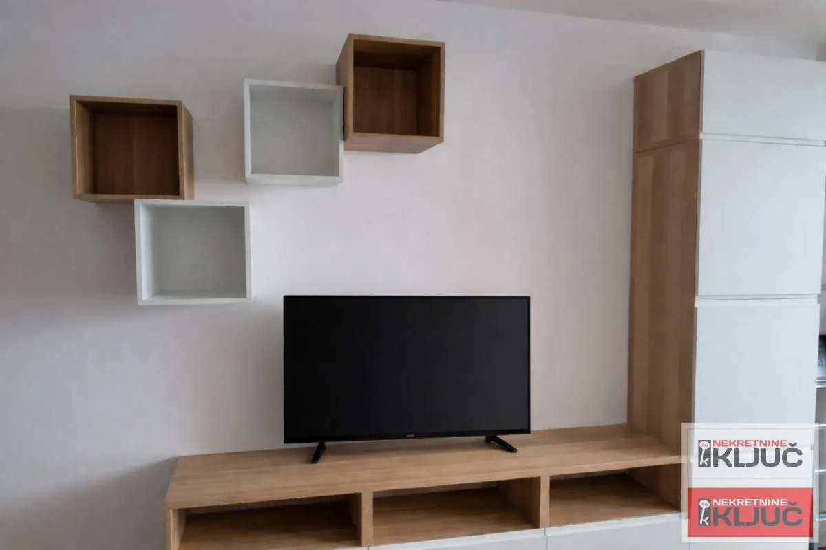 Izdavanje, garsonjera, 32m², Telep, Novi Sad Sve Podlokacije