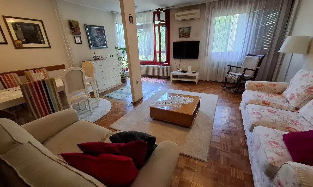 Prodaja, trosoban stan, 77m², Banjica, Voždovac Sve Podlokacije