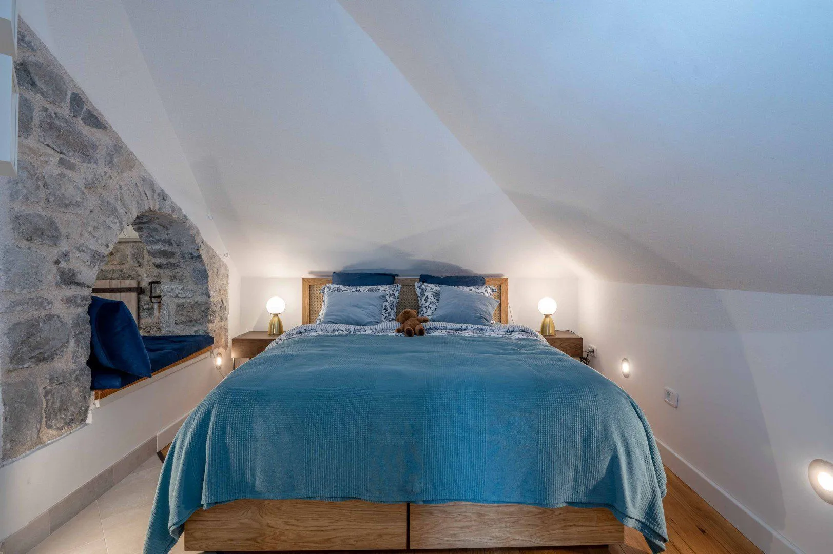Sale, one bedroom apartment, 70m², Budva, Crna Gora