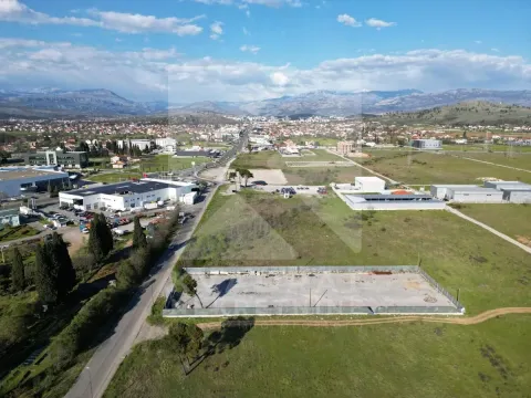 Zemljište in Donja Gorica