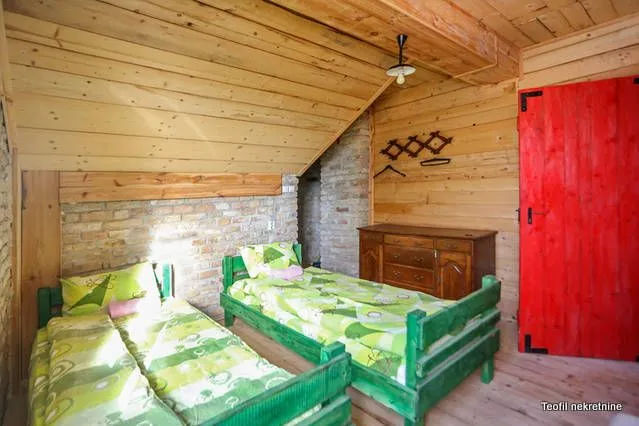 Prodaja, kuća, 239m², Fruška Gora, Novi Sad
