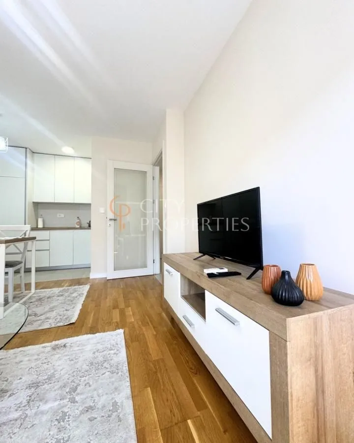 Izdavanje, stan, 40m², Pobrežje, Podgorica