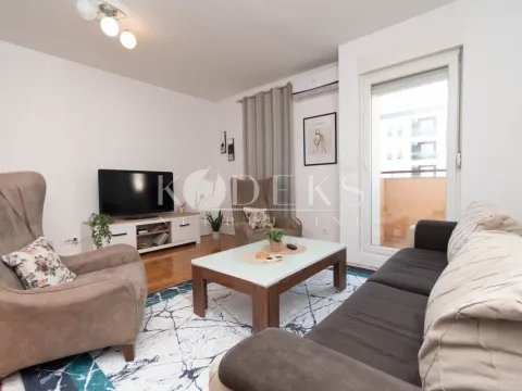 Izdavanje, dvosoban stan, 66m², Tuški Put, Podgorica - image 6