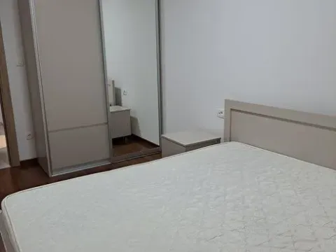 Izdavanje, jednosoban stan, 50m², Master Kvart, Podgorica - image 5