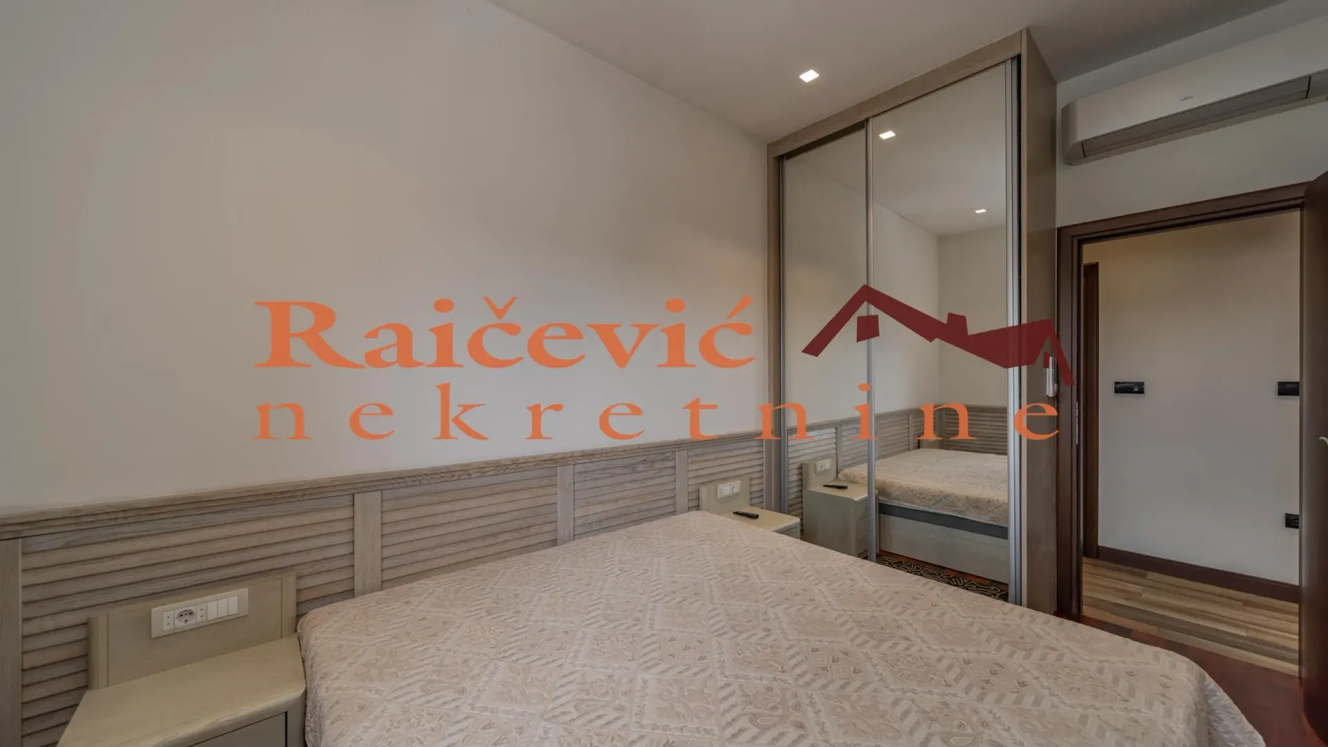 Sale, studio apartment, 85m², Vračar, Šid
