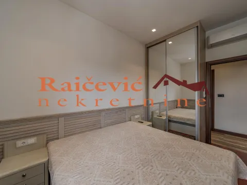 Sale, studio apartment, 85m², Vračar, Šid - image 13