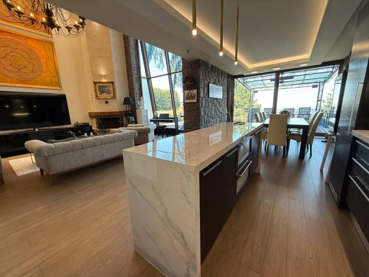 Prodaja, kuća, 318m², Petrovaradin, Novi Sad