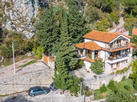 Prodaja, kuća, 280m², Markovići, Budva - image 33