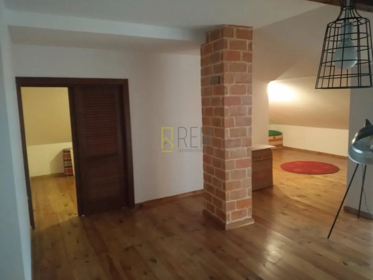 Prodaja, kuća, 180m², Tološi, Podgorica