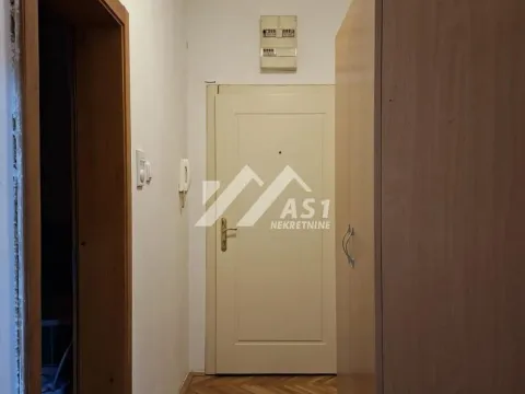 Izdavanje, jednosoban stan, 30m², Grbavica, Novi Sad Sve Podlokacije - image 8