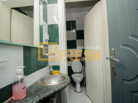 Prodaja, poslovni prostor, 533m², Centar, Podgorica - image 16