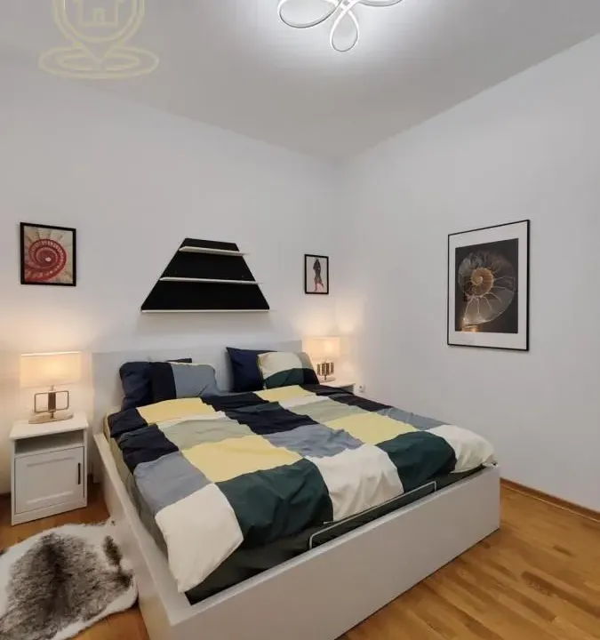 Izdavanje, dvosoban stan, 44m², Vračar Sve Podlokacije, Beograd