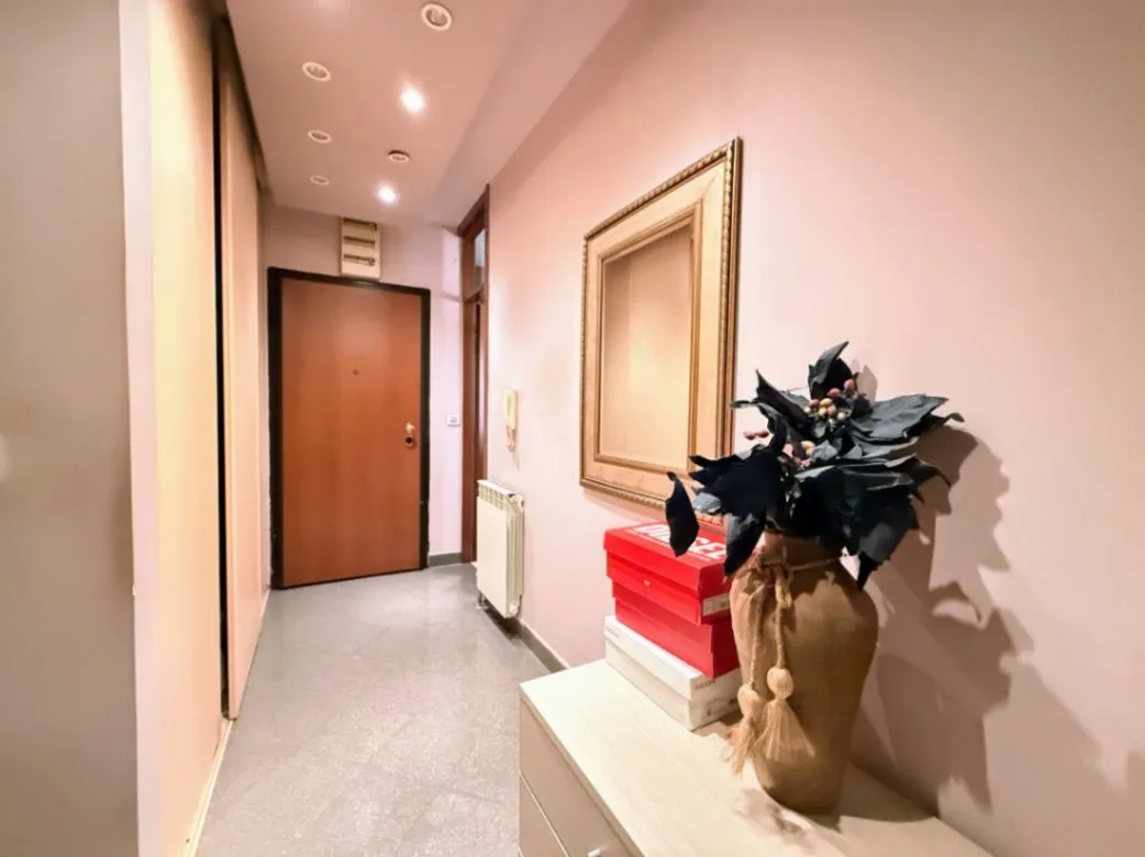 Prodaja, dvosoban stan, 96m², Stari Aerodrom, Podgorica