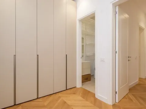 Izdavanje, trosoban stan, 205m², Podgorica, Crna Gora - image 5