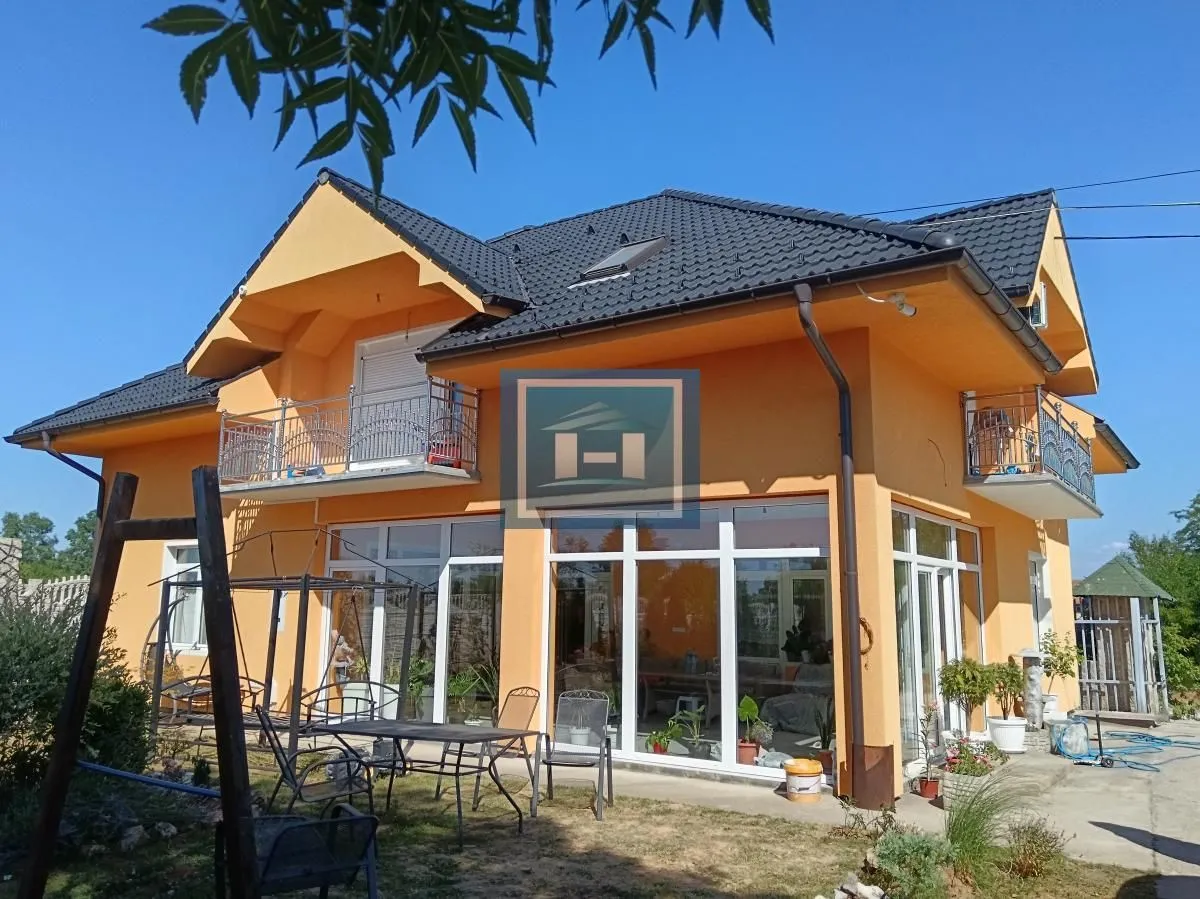 Prodaja, kuća, 684m², Veliki Popović, Despotovac