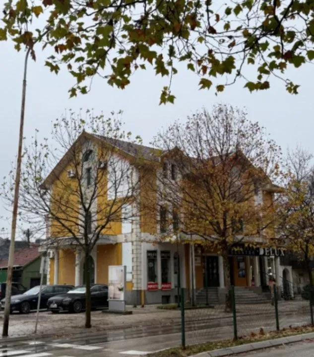 Izdavanje, poslovni prostor, 120m², Centar, Nikšić
