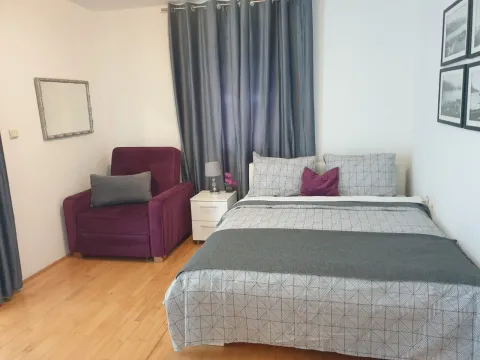 Rent, studio apartment, 35m², Budva, Crna Gora - image 7