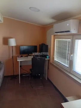 Sale, house, 109m², Palilula Sve Podlokacije, Beograd - image 8
