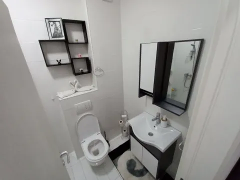 Izdavanje, jednosoban stan, 50m², Stari Aerodrom, Podgorica - image 7