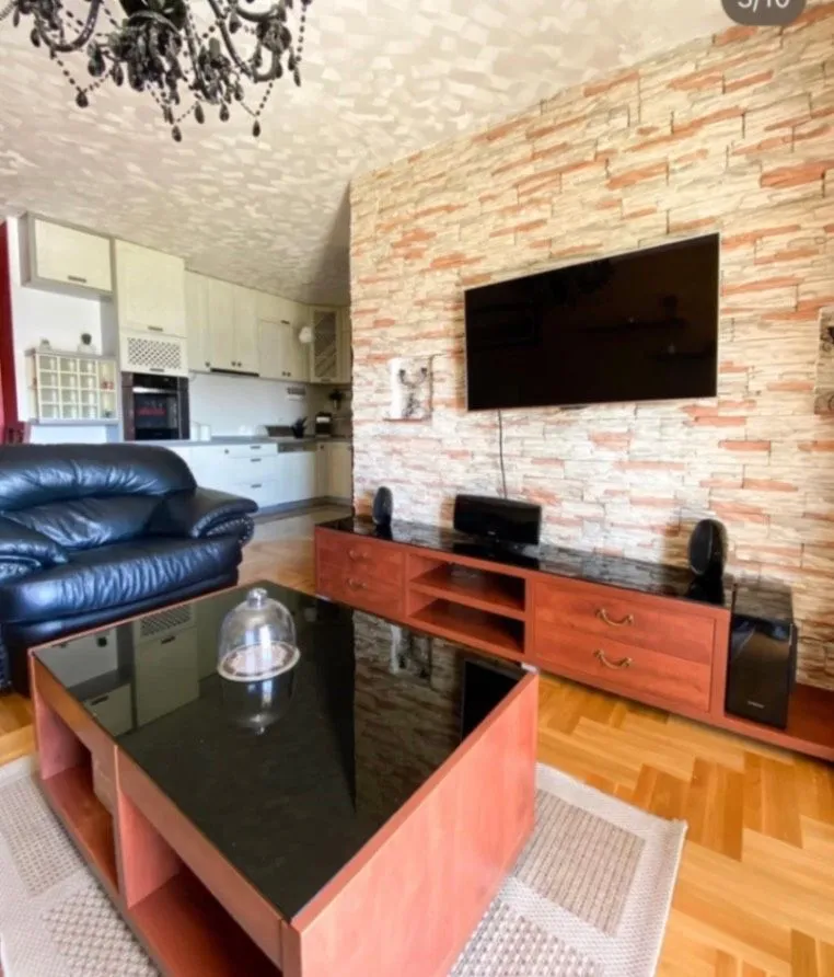 Izdavanje, dvosoban stan, 65m², City Kvart, Podgorica