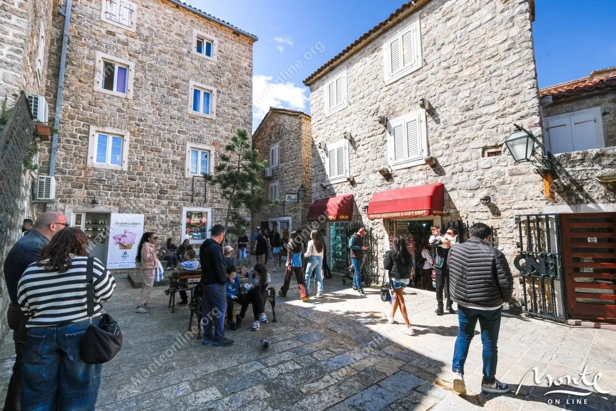 Sale, house, 91m², Stari Grad, Budva
