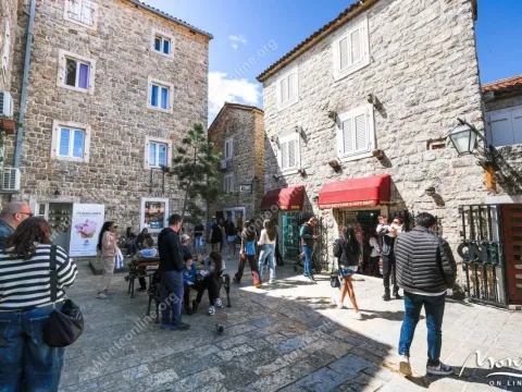 Sale, house, 91m², Stari Grad, Budva - image 27