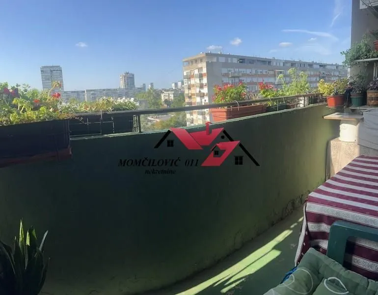 Prodaja, trosoban stan, 68m², Novi Beograd Sve Podlokacije, Beograd